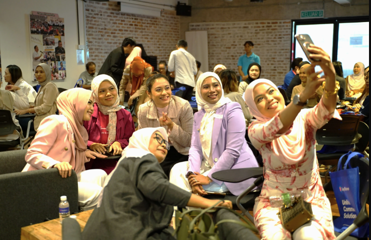 EasyStore Empowering Womenpreneurs with The Mom Tribe