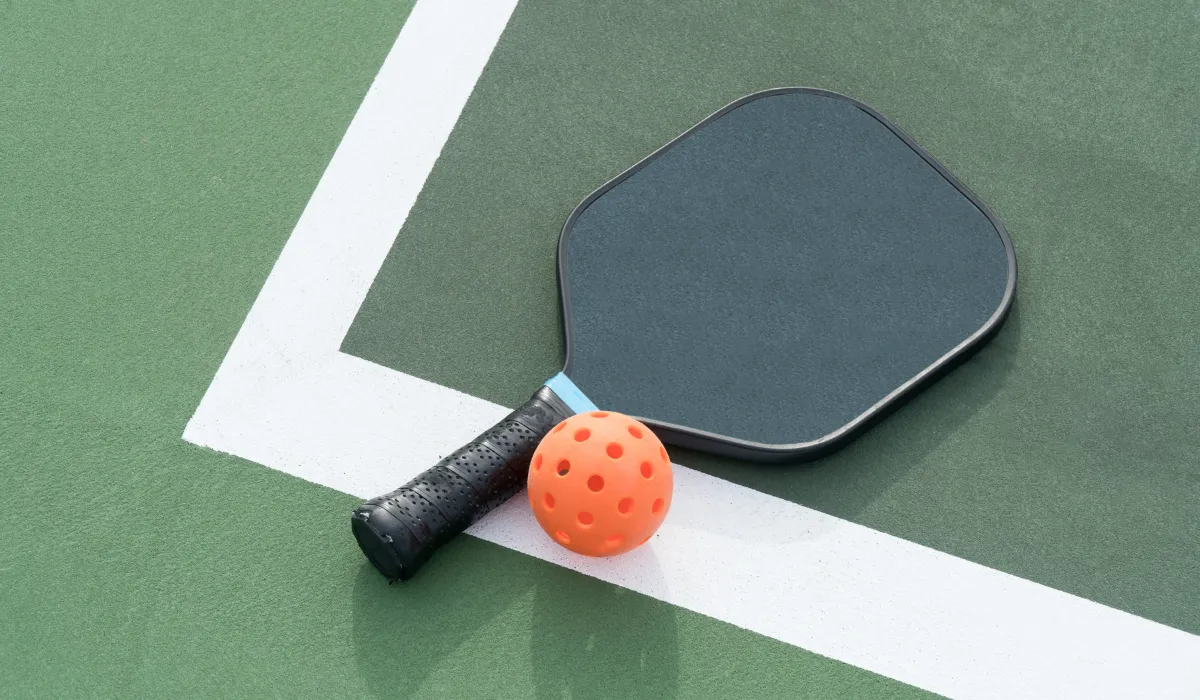EasyStore Bonus: Add Pickleball Paddle Rental