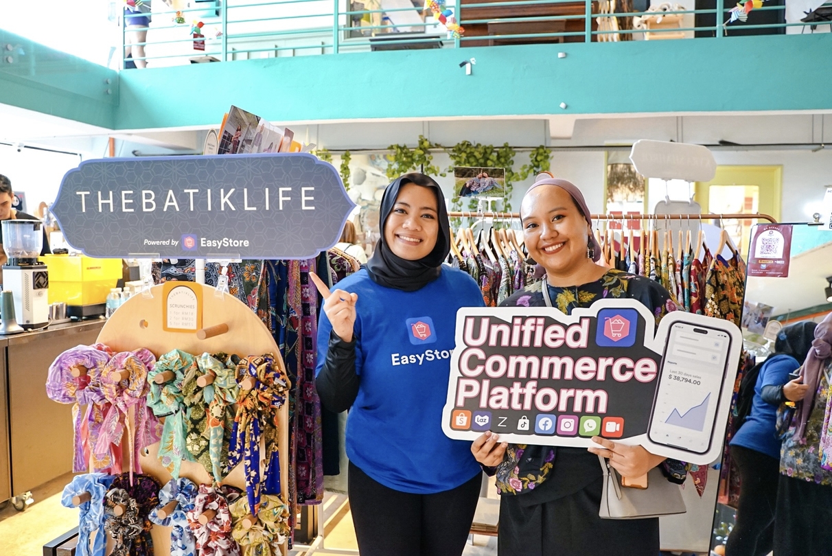 An Unforgettable Bazaar Event with a Unique Online-Offline Shopping Concept | EasyStore