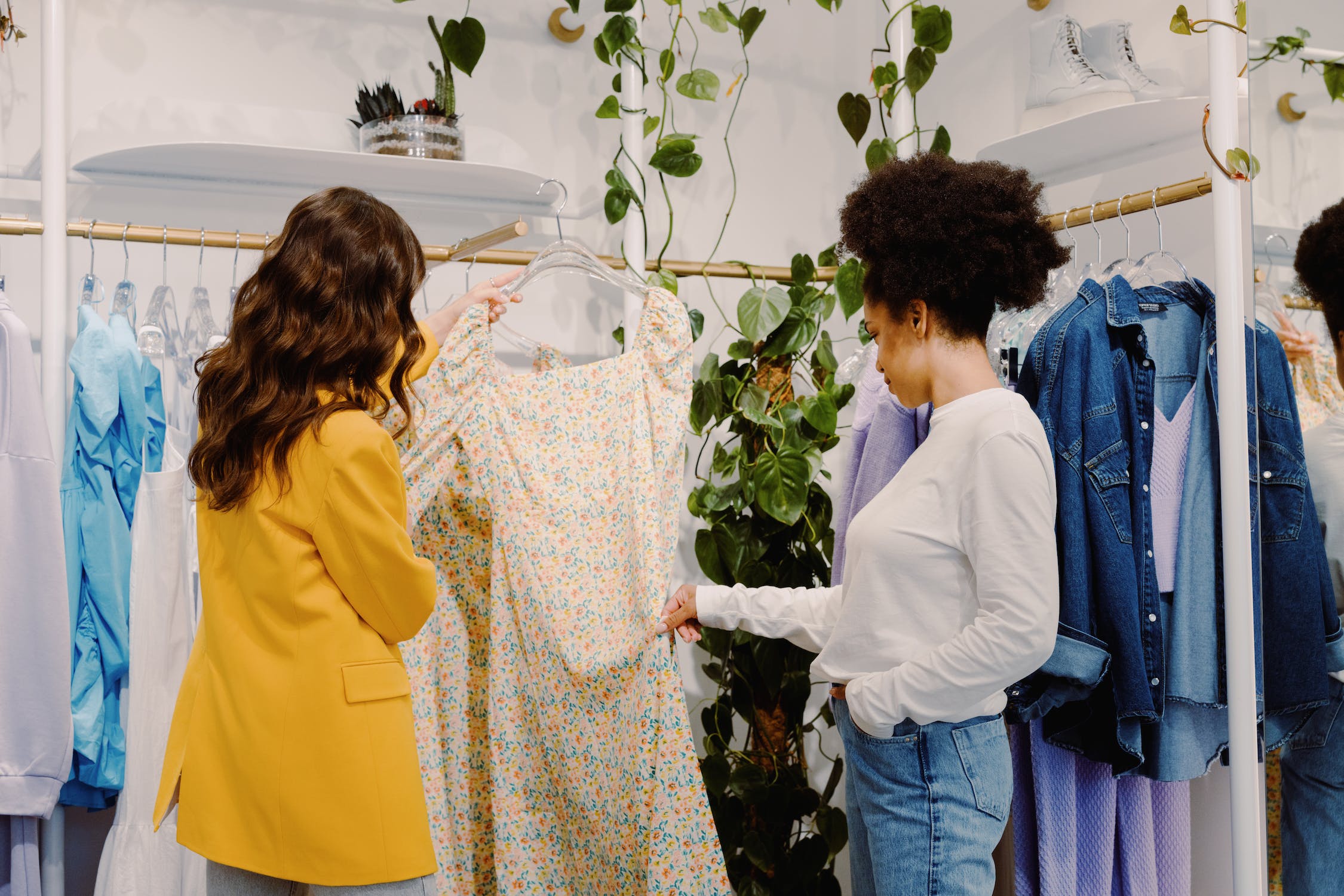 Starting Small, Dreaming Big: Your First Pop-Up Store Adventure | EasyStore